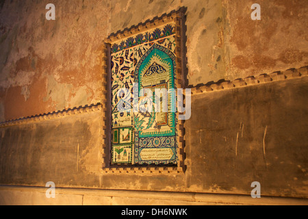 Fliesen-Panel, Darstellung der Heiligen Kaaba in Mekka, Innenraum der Hagia Sophia, die Kirche der Heiligen Weisheit, Istanbul, Türkei Stockfoto