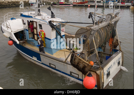 "Stern Trawler im Hafen von"La Cotinière"" Stockfoto