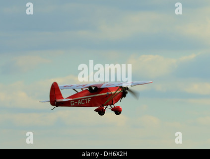 Comper Swift Vintage 1930er Jahre Eindecker-Flugzeug von der Shuttleworth Collection. Flugtag Oktober 2003, Biggleswade UK Stockfoto