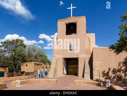 Die 17thC San Miguel Mission, eine der ältesten Kirchen in den USA, Santa Fe, New Mexico Stockfoto