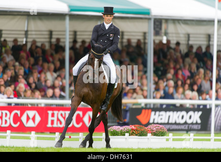 New Zealand Veranstaltung Fahrer Jonathan Paget im Wettbewerb bei der 2013 Land Rover Horse Trials Clifton Versprechen Stockfoto