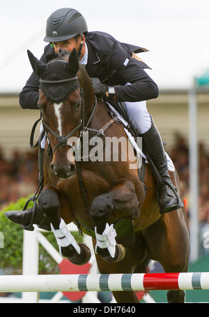 New Zealand Veranstaltung Fahrer Jonathan (Jock) Paget und seinem Pferd Clifton versprechen die Teilnahme an den Burghley Horse trials Stockfoto