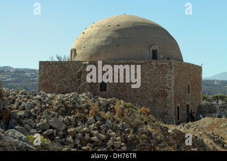 Moschee von Sultan Ibrahim Han in der venezianischen Festung, Palekastro, Rethymno-Region auf der Insel Kreta, Griechenland. Stockfoto