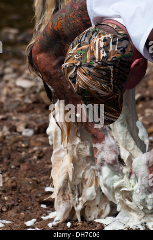 Reisende, die ihre Pferde bei der jährlichen Appleby anzeigen Pferd Messe, Cumbria, UK Stockfoto