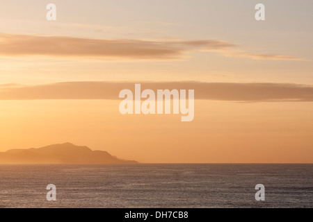 Sonnenuntergang am Strand von Algorri, Zumaia, Gipuzkoa, Baskisches Land, Spanien Stockfoto