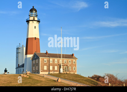 Montauk Leuchtturm in einer klaren Apriltag an der Ostspitze von Long Island, New York Stockfoto