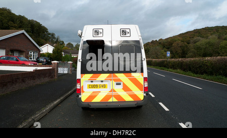 Geschwindigkeit Kamera van und Zeichen geparkt am Straßenrand in Carmarthenshire Wales UK KATHY DEWITT Stockfoto