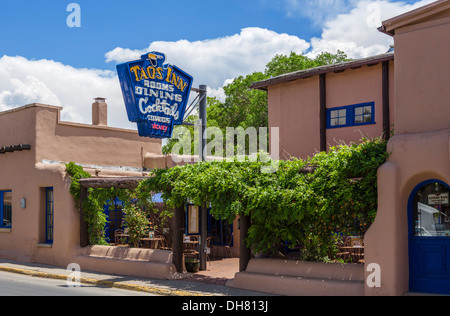 Das Taos Inn on Paseo del Pueblo Norte, Taos, New Mexico, USA Stockfoto