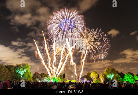 Battersea Park Feuerwerk 2013 in London Stockfoto