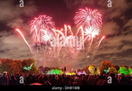 Battersea Park Feuerwerk 2013 in London Stockfoto