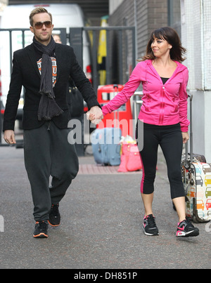 Ian Watkins aka H und Lisa Scott-Lee von Schritten in den ITV Studios London, England - 23.03.12 Stockfoto