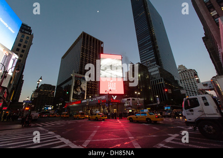 Seventh Avenue nahe dem Times Square, New York City, Vereinigte Staaten von Amerika. Stockfoto