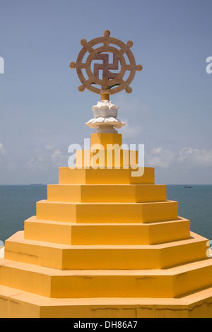 Dem Dach eines Hang buddhistischen Tempels, Vung Tau, Vietnam. Stockfoto