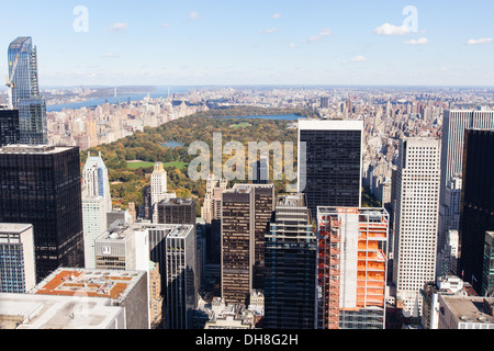 Aussicht von der Spitze des Felsens mit Blick auf den Central Park, Rockefeller Center Aussichtsplattform, New York City, New York, USA, USA Stockfoto