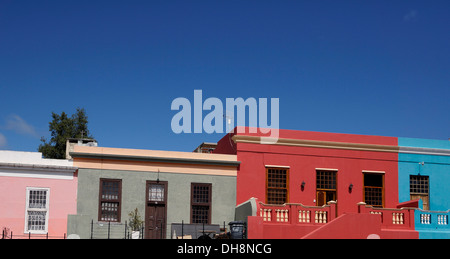 Reihe von bunten Häusern in Bo-Kaap, Kapstadt Malay Quarter Stockfoto