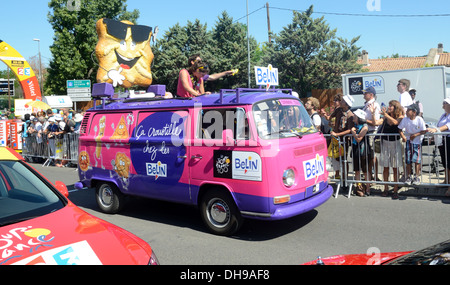 Angepasste Renault Estafette Van oder Werbung Van an der Tour de France-Aix-en-Provence-Frankreich Stockfoto