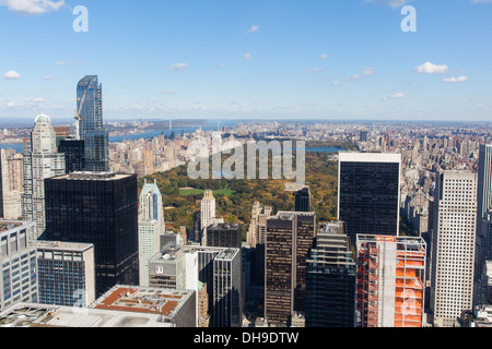 Aussicht von der Spitze des Felsens mit Blick auf den Central Park, Rockefeller Center Aussichtsplattform, New York City, New York, USA, USA Stockfoto