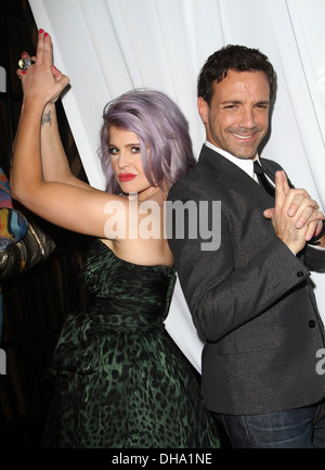 Kelly Osbourne George Kotsiopoulos W Hotel Private Lounge bei Logos 2012 "NewNowNext" Awards - Backstage Los Angeles Stockfoto