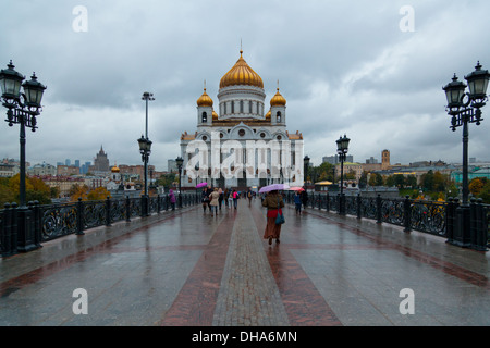 Patriarshy Brücke und Kirche von Christus dem Erlöser in Moskau Stockfoto