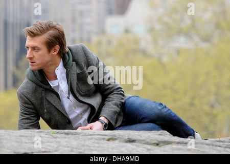 Arthur Darvill Matt Smith (The Doctor) mit Karen Gillan (Amy) und Arthur Darvill (Rory) Filmen "Dr. Who" im neuen Central Park Stockfoto