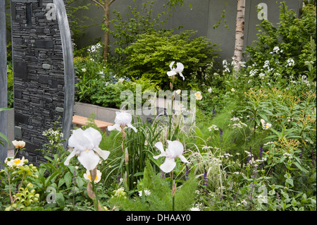 Chelsea Flower Show 2013, Fera - Eindämmung der Ausbreitung Designer Jo Thompson. Flora-Silbermedaille Stockfoto