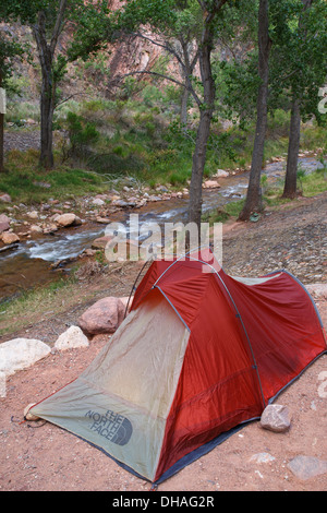 Bright Angel Creek und Campingplatz und das Ende der South Kaibab Trail, Grand Canyon Nationalpark in Arizona. Stockfoto