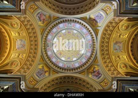 Die Kuppel der St.-Stephans Basilika, Budapest, Ungarn Stockfoto