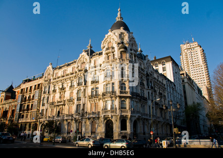 Casa Gallardo ist ein Gebäude in Madrid, Spanien. Dies ist eines der Schlüsselwerke der letzten Etappe der moderne von Madrid. Stockfoto