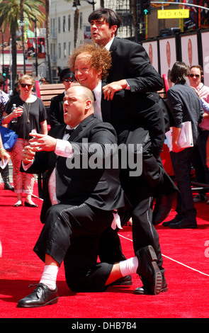 Sean Hayes Chris er Will Sasso Welt Premeire von "The Three Stooges" abgehaltenen Graumans Chinese Theater in Hollywood Stockfoto