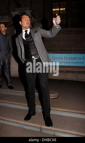 Mark Wright Jonathan Shalit 50. Geburtstag party im V & A - Abflüge London England - 17.04.12 Stockfoto