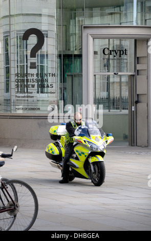 London, England, Vereinigtes Königreich. Notfallhilfe-Motorrad von London Ambulance Service - Motorrad-Responder Stockfoto