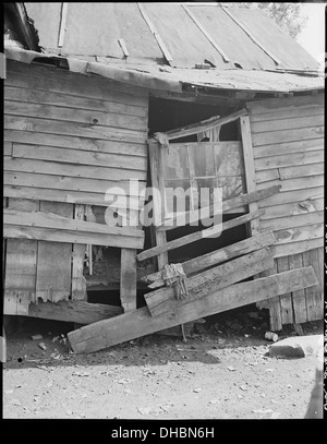 Exterieur der drei Zimmer-Haus, das für 4 $ monatlich vermietet. Diese Eigenschaft, ehemals im Besitz von einem Kohle-Bergbau-Unternehmen, ist... 541172 Stockfoto