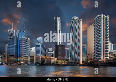 Ein Farbfoto der Business Skyline in Brisbane, Australien. Stockfoto