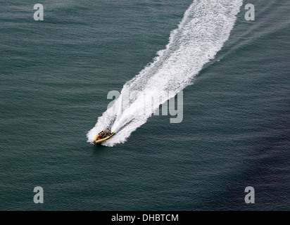 Schnell Festrumpfschlauchboot auf Sightseeing-Trip in der Nähe der Nadeln Isle Of Wight Hampshire-England Stockfoto