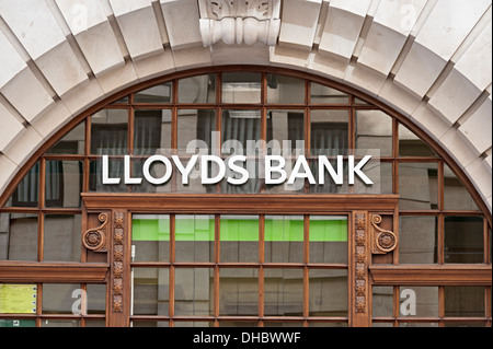 Lloyds Bank Birmingham Zweig neue Geldautomaten und logo Stockfoto