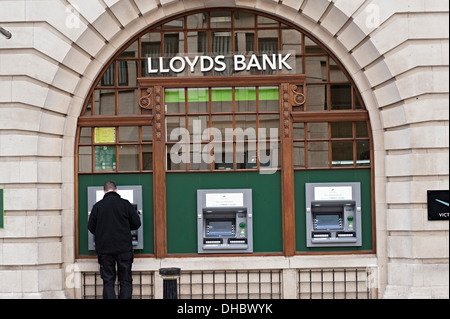 Lloyds Bank Birmingham Zweig neue Geldautomaten und logo Stockfoto