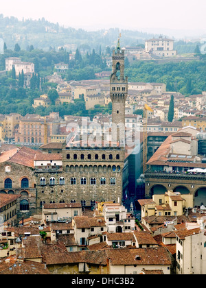 Florenz-Panorama-Aussicht und den Palazzo Vecchio und Arnolfo Turm in der Ferne von den Campanile. Florenz, Italien Stockfoto