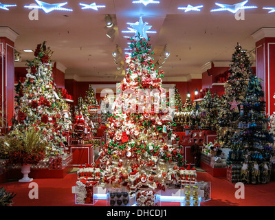 Macys Flaggschiff Kaufhaus, Weihnachten zeigt, NYC Stockfoto