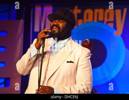 GREGORY PORTER singt in Dizzys Höhle auf dem Monterey Jazz Festival - MONTEREY, Kalifornien Stockfoto