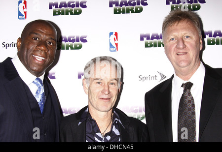 Earvin Magic Johnson John McEnroe und Larry Bird Broadway Premiere von Â € ˜Magic/Birdâ€™ am Longacre Theater Â €"Ankünfte Stockfoto