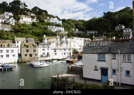 Polperro ist ein malerisches Dorf und Fischerhafen liegt an der Südost-Küste Cornwalls in South West England, UK. Stockfoto