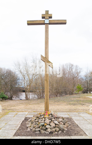 Orthodoxes Kreuz in Staraya Russa Stockfoto