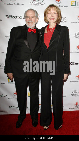 Susan Blakely und Steve Jaffe amerikanische Rote Kreuz jährliche Red Tie Affair statt im Fairmont Miramar Hotel Santa Monica Kalifornien- Stockfoto