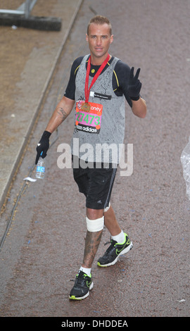 Calum Best 2012 Virgin London Marathon London, England - 22.04.12 Stockfoto