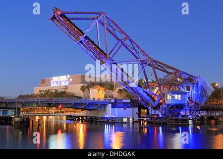 Cass Street und CSX Brücken über die Hillsborough River, Tampa, Florida, Vereinigte Staaten von Amerika, Nordamerika Stockfoto