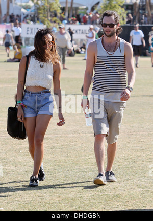 Zoe Kravitz und Penn Badgley Promis am 2012 Coachella Valley Music and Arts Festival - Woche 2 Tag 3 Indio California - Stockfoto