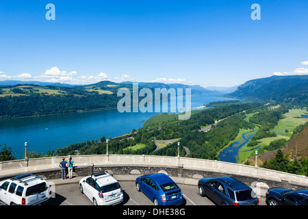 Blick vom Vista House übersehen in Crown Point auf dem historic Columbia River Highway, Columbia River Gorge, Oregon, USA Stockfoto