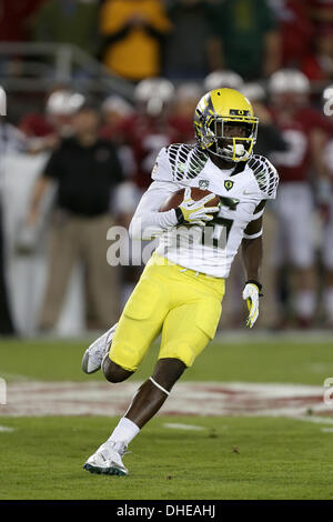 Palo Alto, CA, USA. 7. November 2013. 7. November 2013: Oregon Ducks Runningback De'Anthony Thomas bei einem 26-20 Pac-12 an der Stanford Kardinal in einem NCAA Football-Spiel in Stanford Stadium in Palo Alto, Kalifornien. © Csm/Alamy Live-Nachrichten Stockfoto