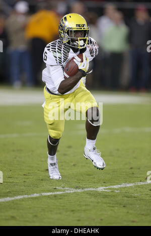 Palo Alto, CA, USA. 7. November 2013. 7. November 2013: Oregon Ducks Runningback De'Anthony Thomas bei einem 26-20 Pac-12 an der Stanford Kardinal in einem NCAA Football-Spiel in Stanford Stadium in Palo Alto, Kalifornien. © Csm/Alamy Live-Nachrichten Stockfoto