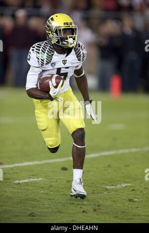 Palo Alto, CA, USA. 7. November 2013. 7. November 2013: Oregon Ducks Runningback De'Anthony Thomas bei einem 26-20 Pac-12 an der Stanford Kardinal in einem NCAA Football-Spiel in Stanford Stadium in Palo Alto, Kalifornien. © Csm/Alamy Live-Nachrichten Stockfoto